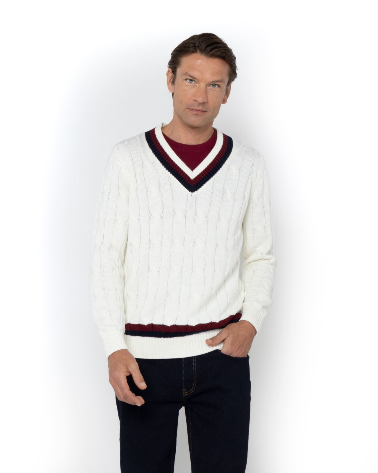 ΠΛΕΚΤΟ V-ΛΑΙΜΟΚΟΨΗ REGULAR FIT