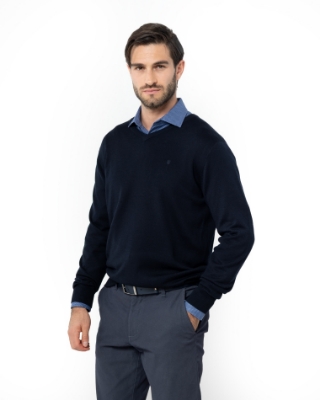 ΣΚΟΥΡΟ ΜΠΛΕ ΠΛΕΚΤΟ MERINO V-ΛΑΙΜΟΚΟΨΗ REGULAR FIT thumb