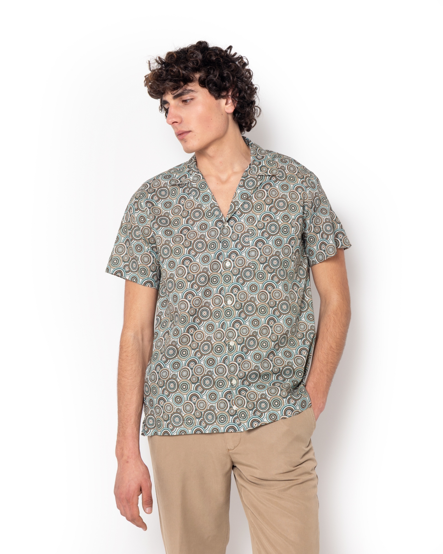 	ΑΝΔΡΙΚΟ ΠΟΥΚΑΜΙΣΟ ΚΟΝΤΟΜΑΝΙΚΟ DIGITAL PRINT