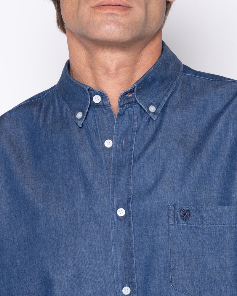 Ανδρικό πουκάμισο denim The Bostonians σε μπλε, μεγάλα μεγέθη, λεπτομέρεια