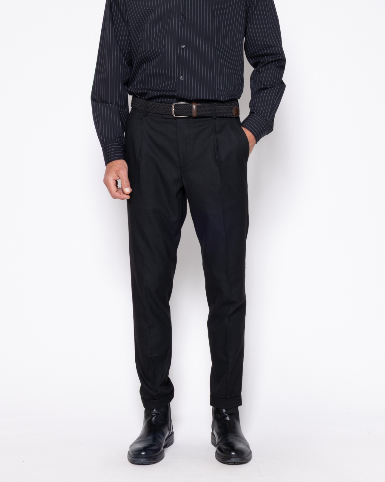 Ανδρικό παντελόνι chino twill The Bostonians σε μαύρο, μπροστινή όψη